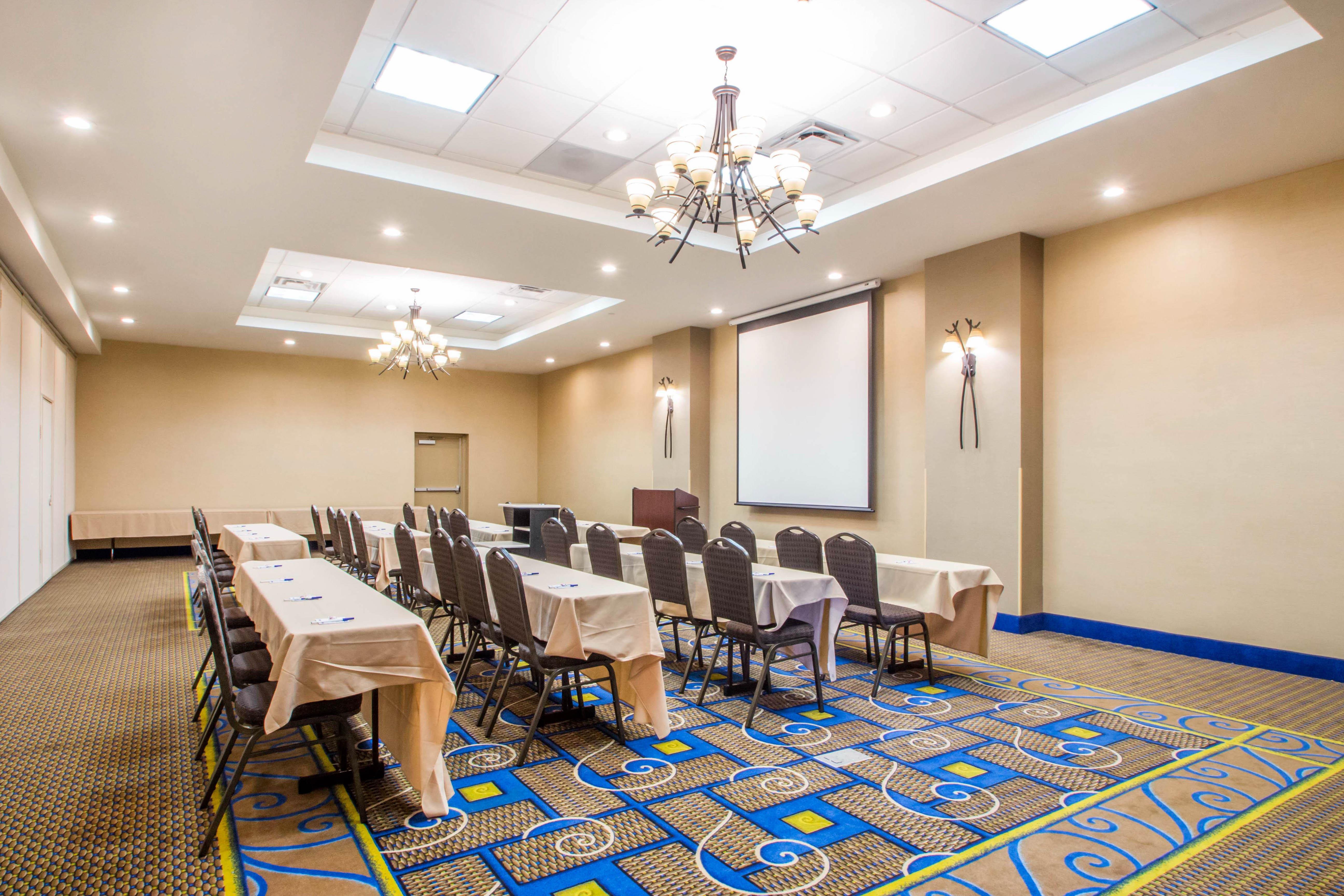 Holiday Inn Express & Suites - Albany Airport - Wolf Road By Ihg Kültér fotó