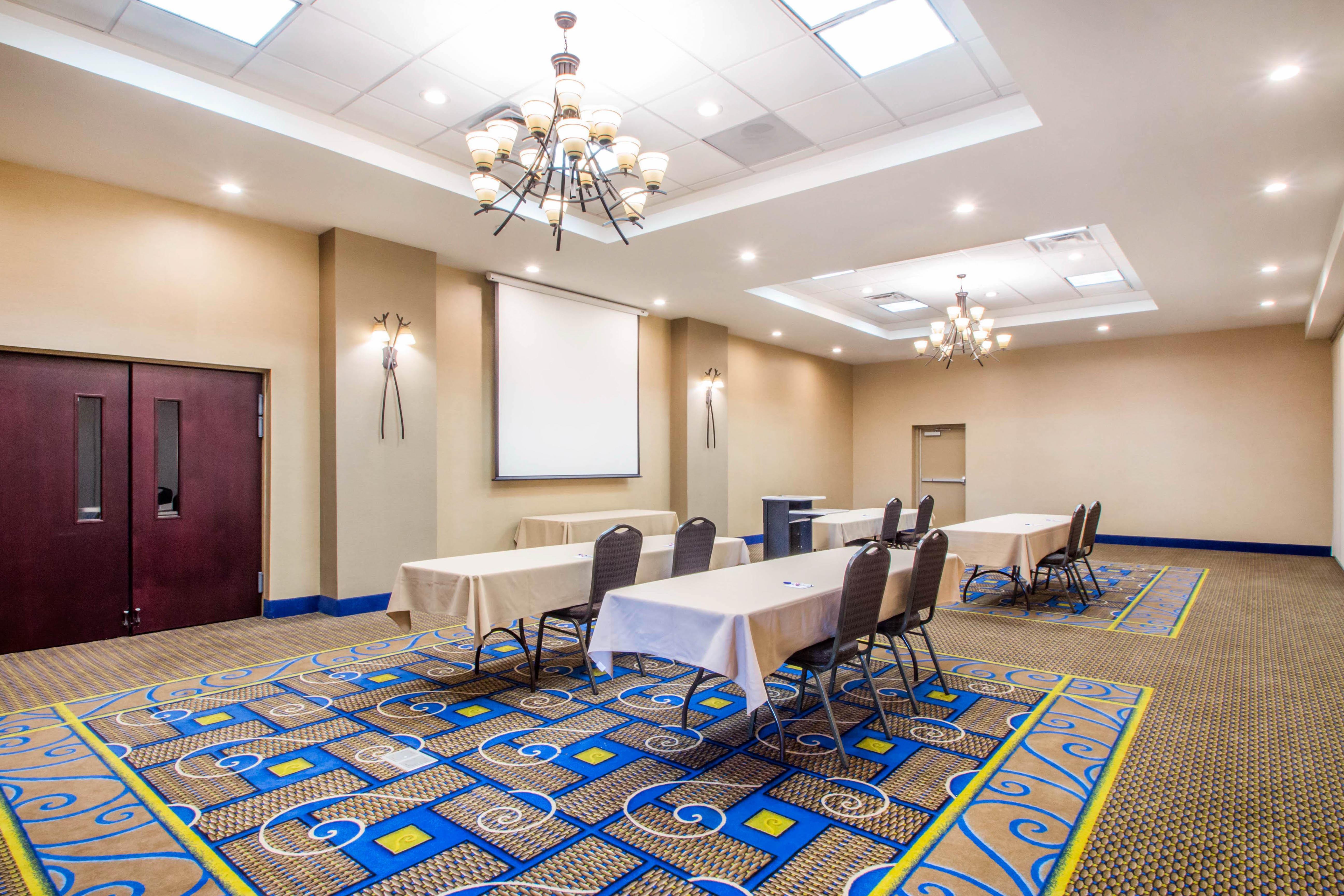 Holiday Inn Express & Suites - Albany Airport - Wolf Road By Ihg Kültér fotó