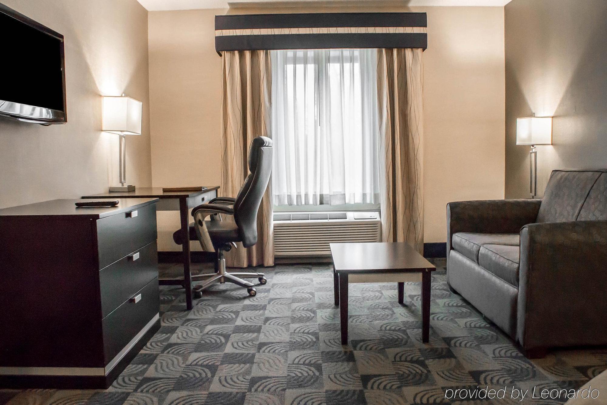 Holiday Inn Express & Suites - Albany Airport - Wolf Road By Ihg Kültér fotó