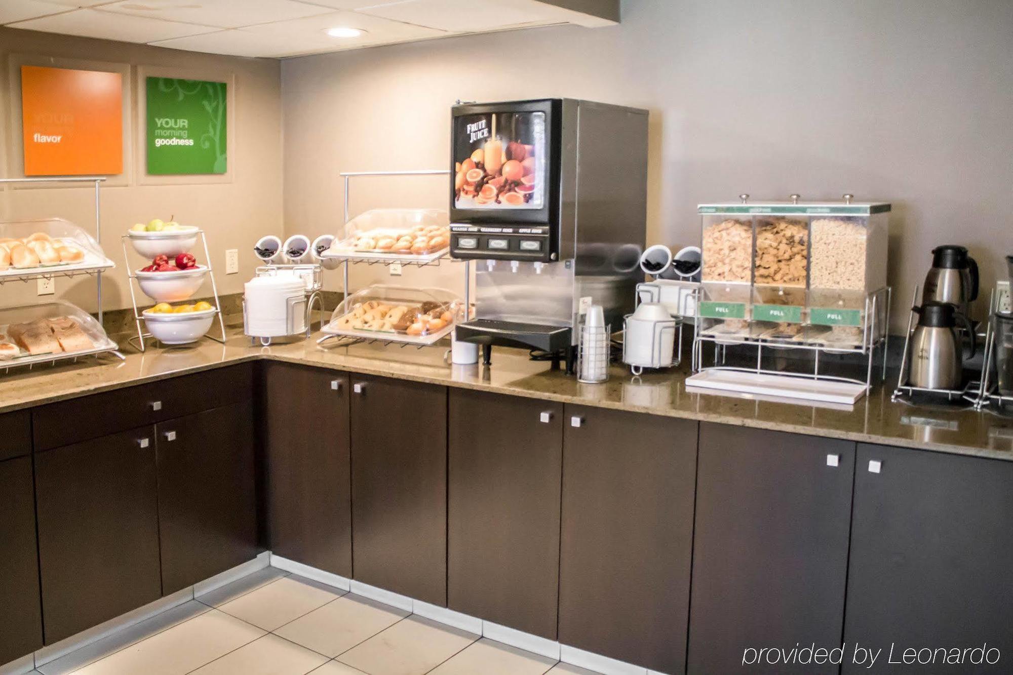 Holiday Inn Express & Suites - Albany Airport - Wolf Road By Ihg Kültér fotó